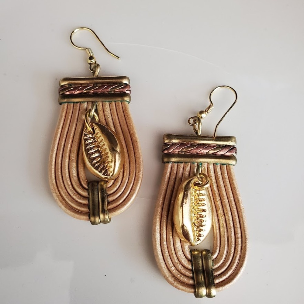 Boho Cowrie Shell Jewelry Set Necklace Cuff Bracelet Earrings Gold‎ Tone Tan - Picture 8 of 11